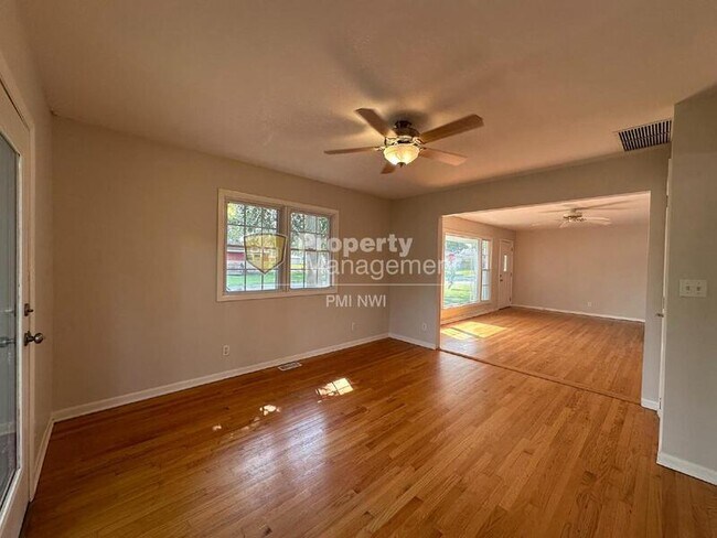 Building Photo - 1000 W 39th Ave
