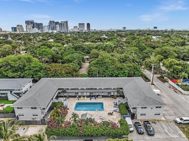 Photo - 626 SW 14th Avenue Unit 212 Apartment