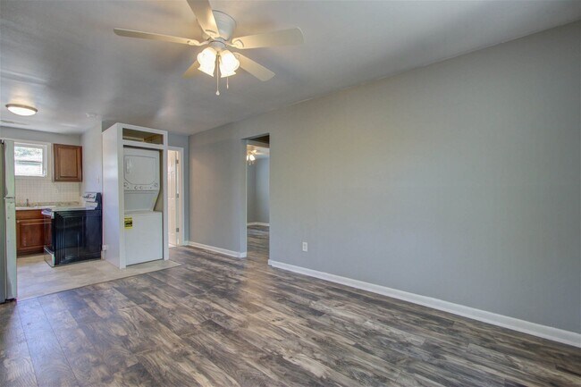 Building Photo - 1833 Orangeburg Street Apt #B, North Charl...