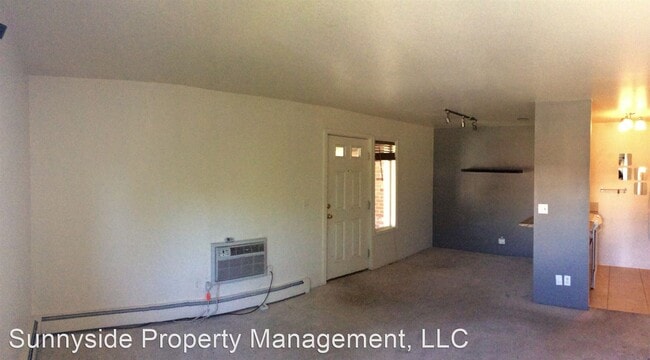 Building Photo - 1 br, 1 bath House - 4955 Moorhead Ave., # 13
