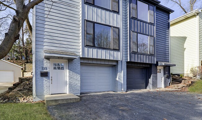 Building Photo - 135 N Huffman St