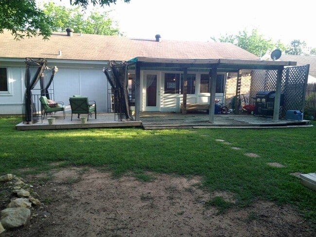 Foto del edificio - 3 Bed - 2 Bath home in Lewisville