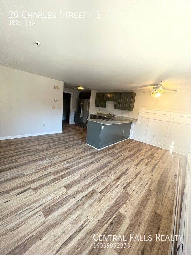 Building Photo - 20 Charles St