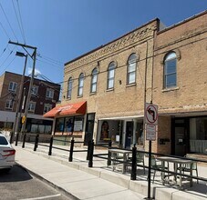 Building Photo - 226 N Benton St