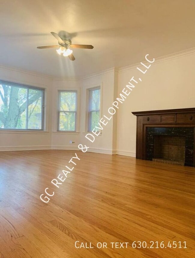 Building Photo - 6316 N Rockwell St