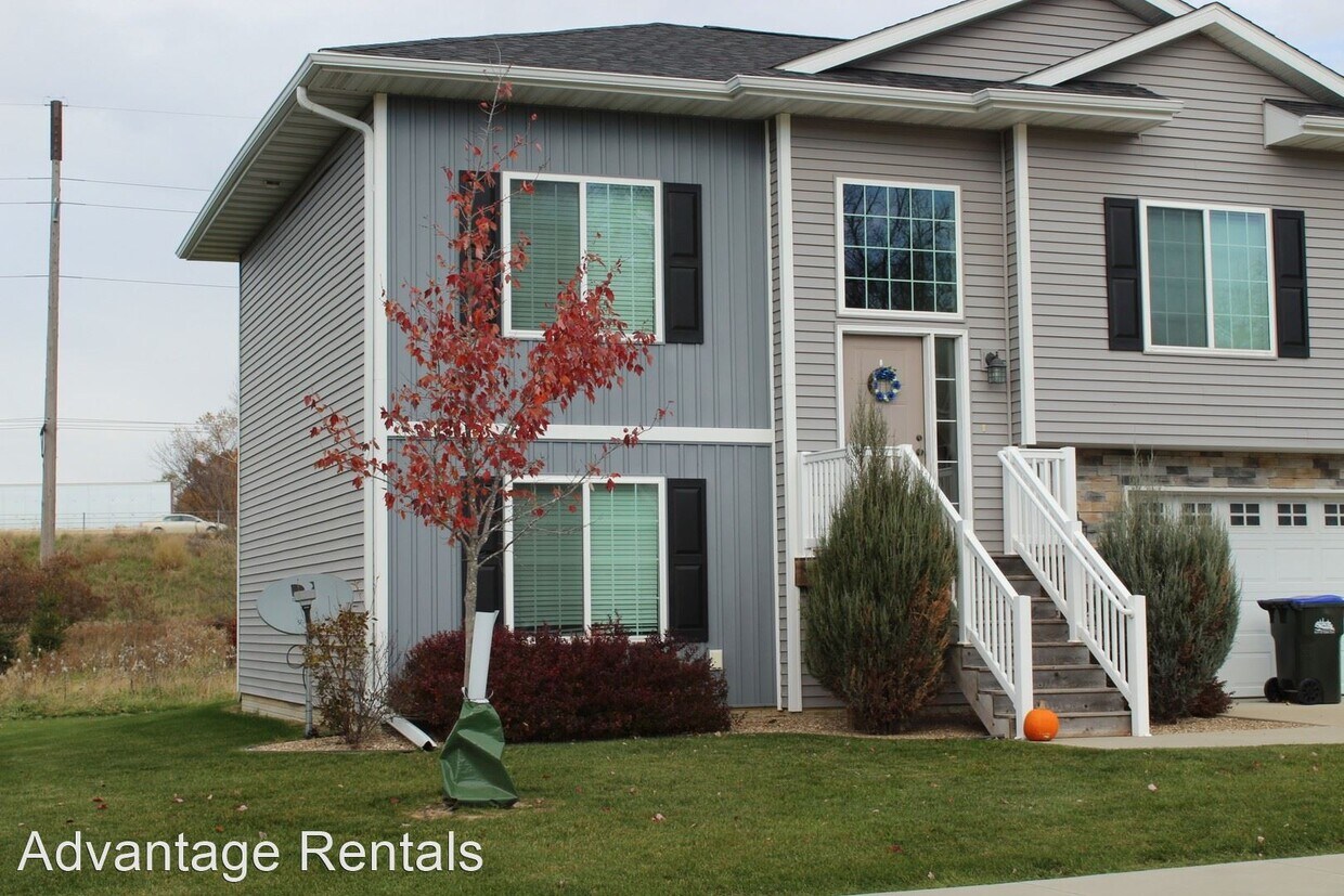 Foto principal - 4 br, 3 bath House - 1029 Manitou Trail