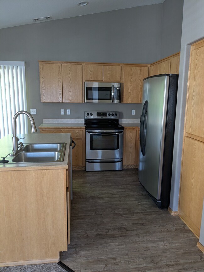 Foto del edificio - 5105 Hickory Ln