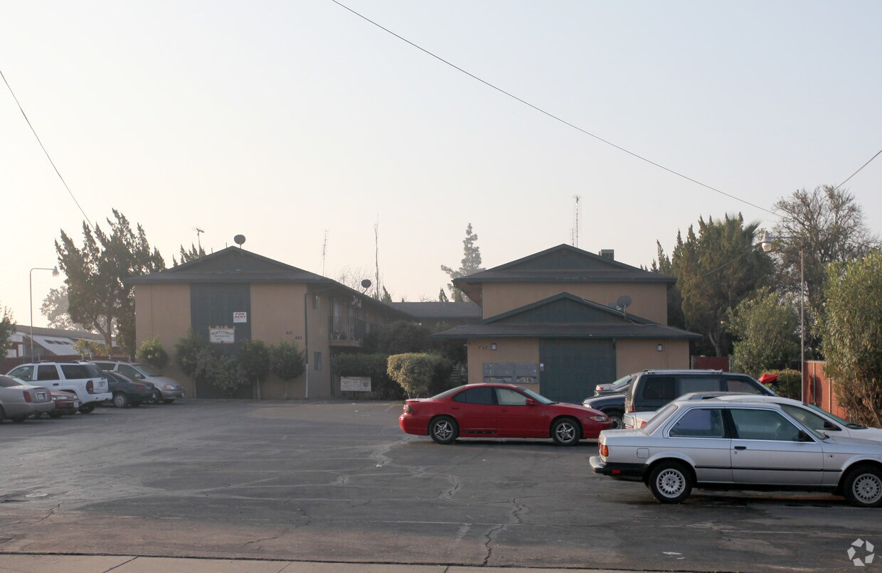 Foto del edificio - 647-651 E Malone St