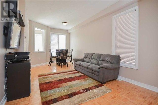 Building Photo - 92 Silent Pond Crescent