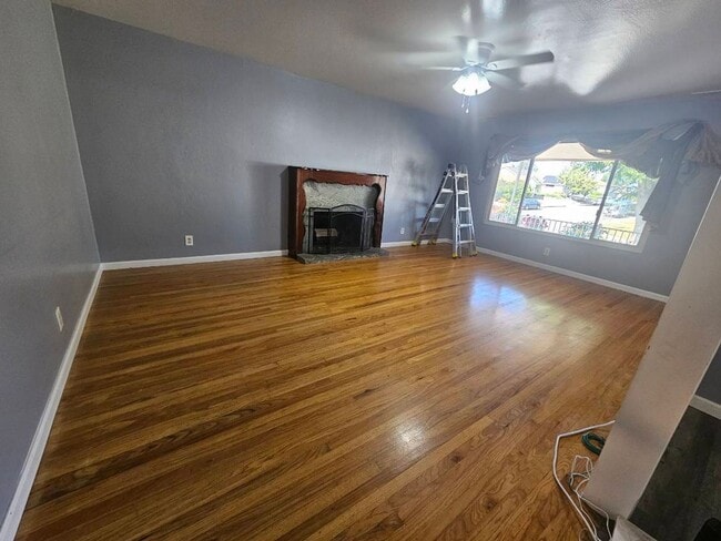 Building Photo - Four-Bedroom Fairfield Home!