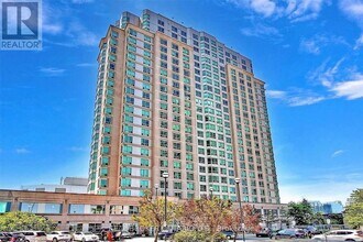 Building Photo - 1 Lee Centre Dr