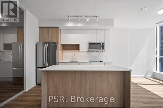 Building Photo - 4235-4235 Confederation Pkwy
