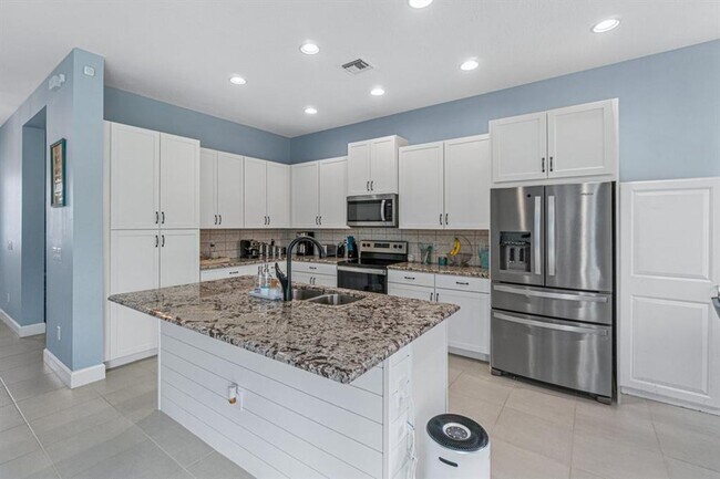 Building Photo - 15510 Goldfinch Circle, Westlake, FL 33470