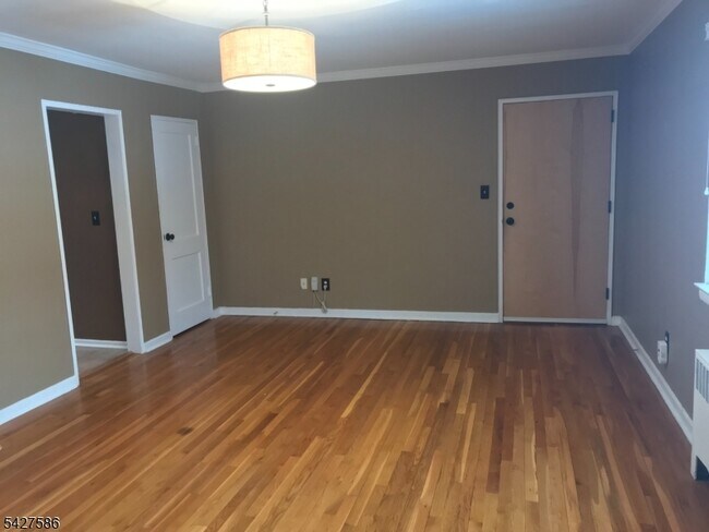 Foto del edificio - 7D Troy Dr