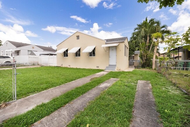 Foto del edificio - 471 NW 32nd Ct