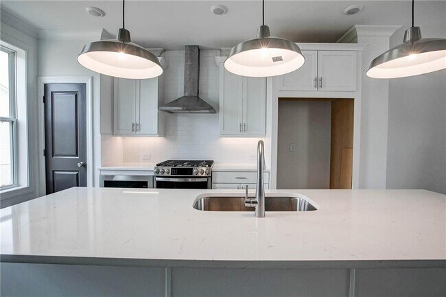 Building Photo - 3304 Angora Aly
