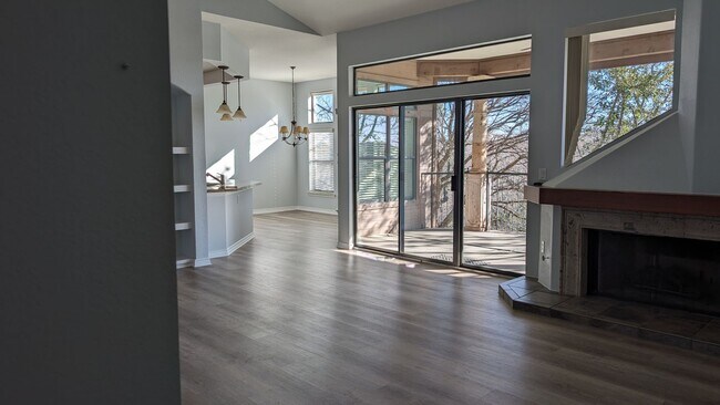 Foto del edificio - 300 San Gabriel Village Blvd