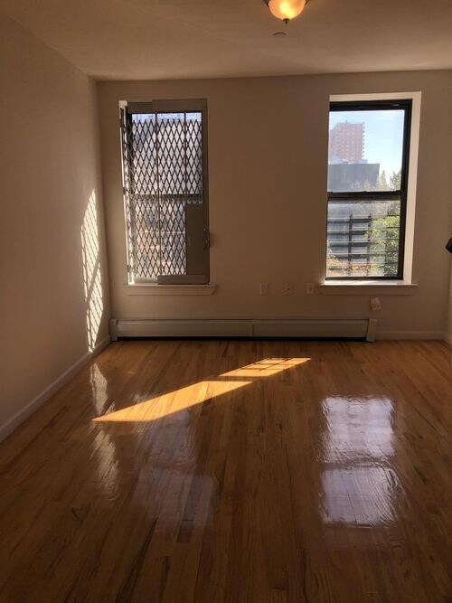 Foto principal - 2700 Adam Clayton Powell Jr Blvd