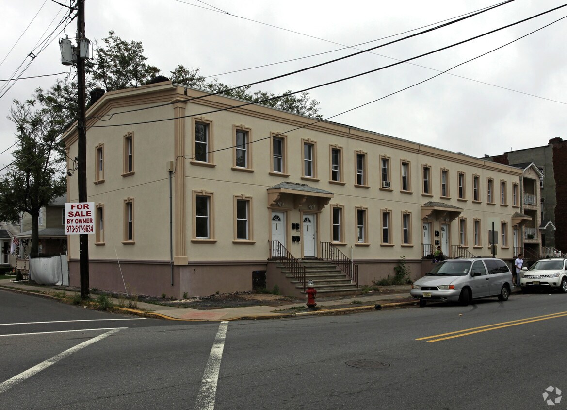 Foto principal - 129-137 2nd St