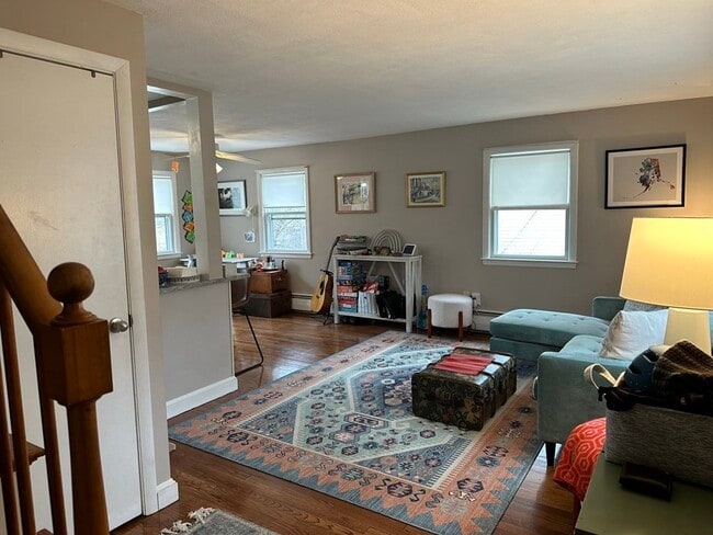 Building Photo - 66-68 Summit St