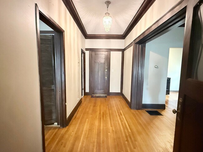 Foto del edificio - 522 E Chestnut St