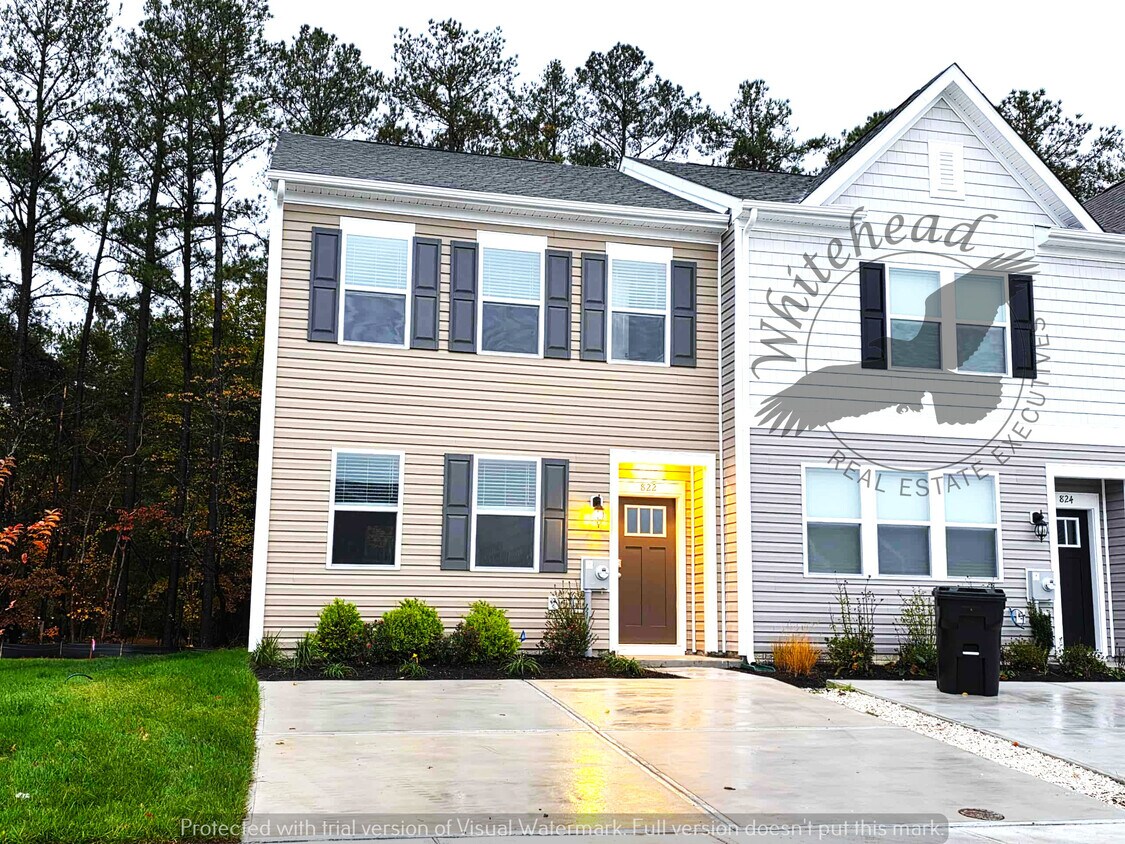 Primary Photo - 822 Mersey Ln