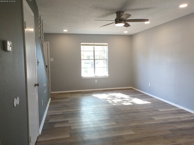 Spacious Living Room - 8302 Woodview Dr E