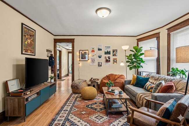 Foto del edificio - 120 N Franklin St