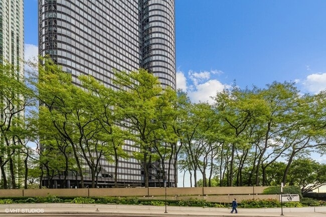 Building Photo - 155 N Harbor Dr
