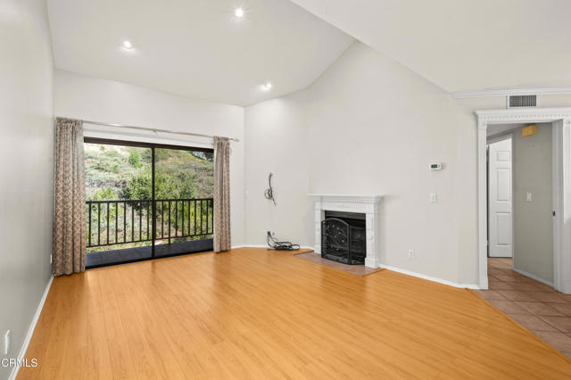 Foto del edificio - 4210 Vía Arbolada