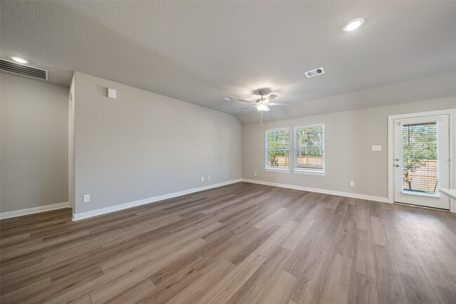 Foto del edificio - 17716 Ml Mnr Dr