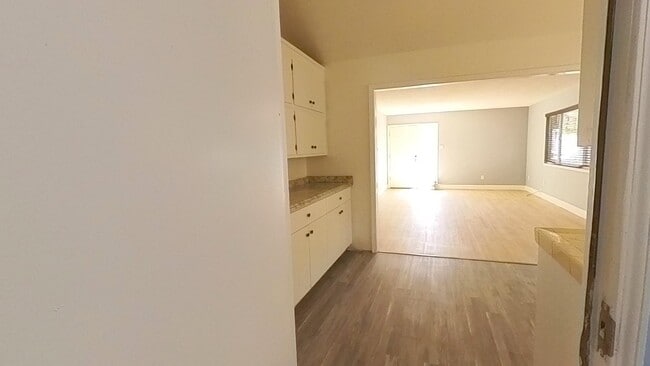 Foto del edificio - 3535 N San Joaquin St