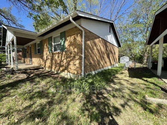 Building Photo - 2142 Millvalley Dr