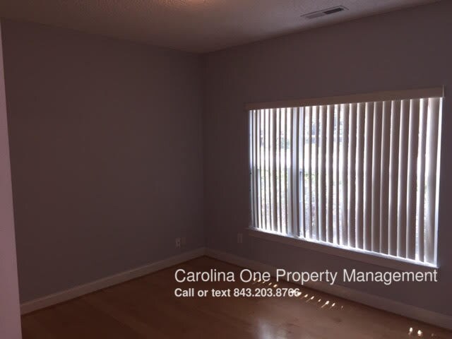 Foto del edificio - 506 Cecilia Cove Dr