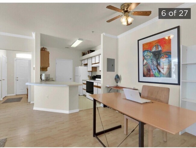Building Photo - 6013 Castlegate Dr W