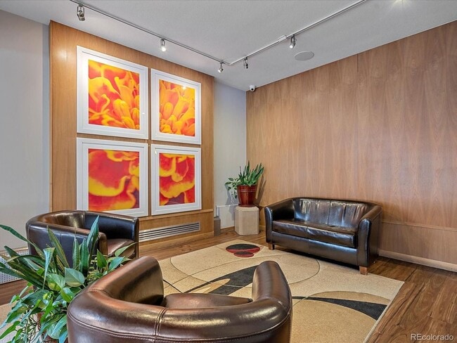 Building Photo - Condo 1Bed 1Bath - Long Realty and Property Management