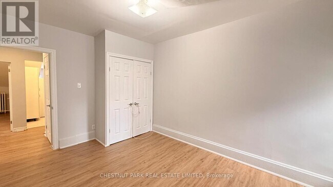 Photo du bâtiment - 342 Jarvis St