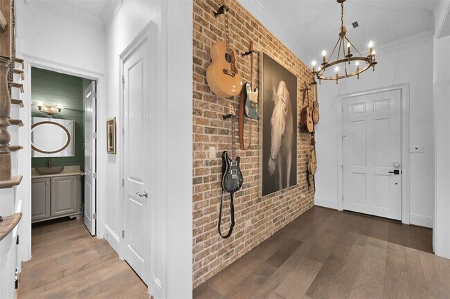 Building Photo - 160 McGoey Cir