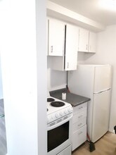 Building Photo - 434 Palace Rd