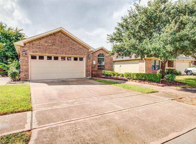 Building Photo - 22411 Albee Dr