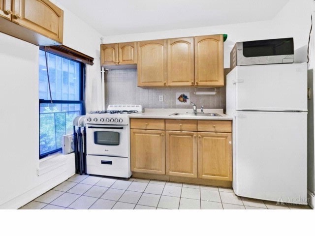 Primary Photo - 154 E 39th St