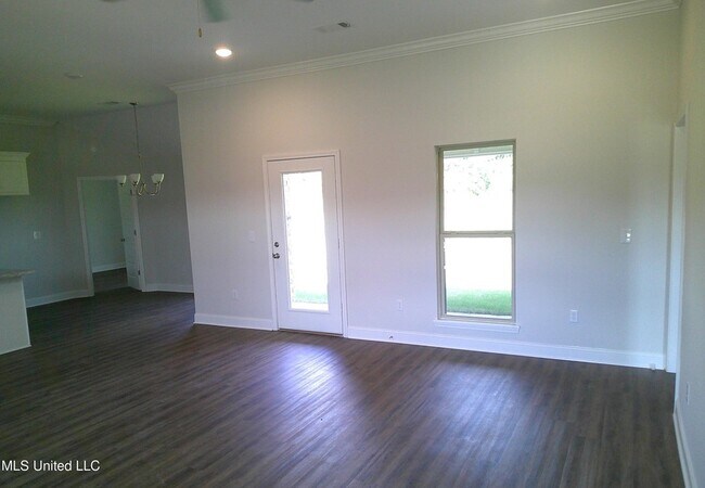 Foto del edificio - 308 JASMINE COVE DR
