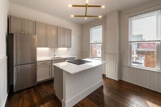 Building Photo - 828 Madison Ave