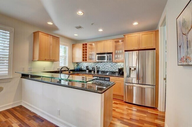 Foto del edificio - 306 E Mallory Cir