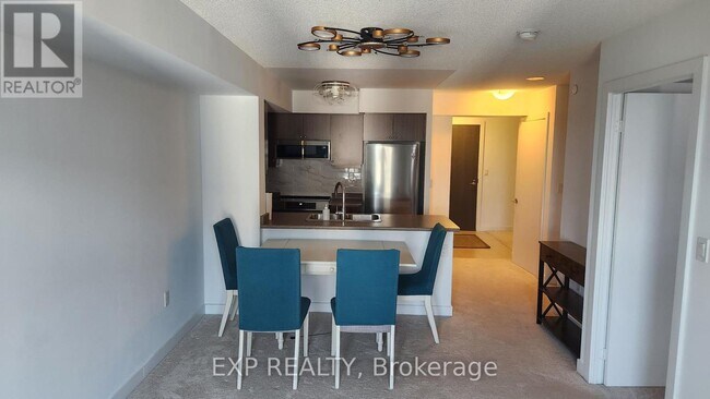 Photo du bâtiment - 1346 Danforth Rd