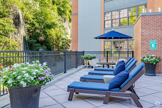 Terraza de la planta superior - The Cliffs Lofts