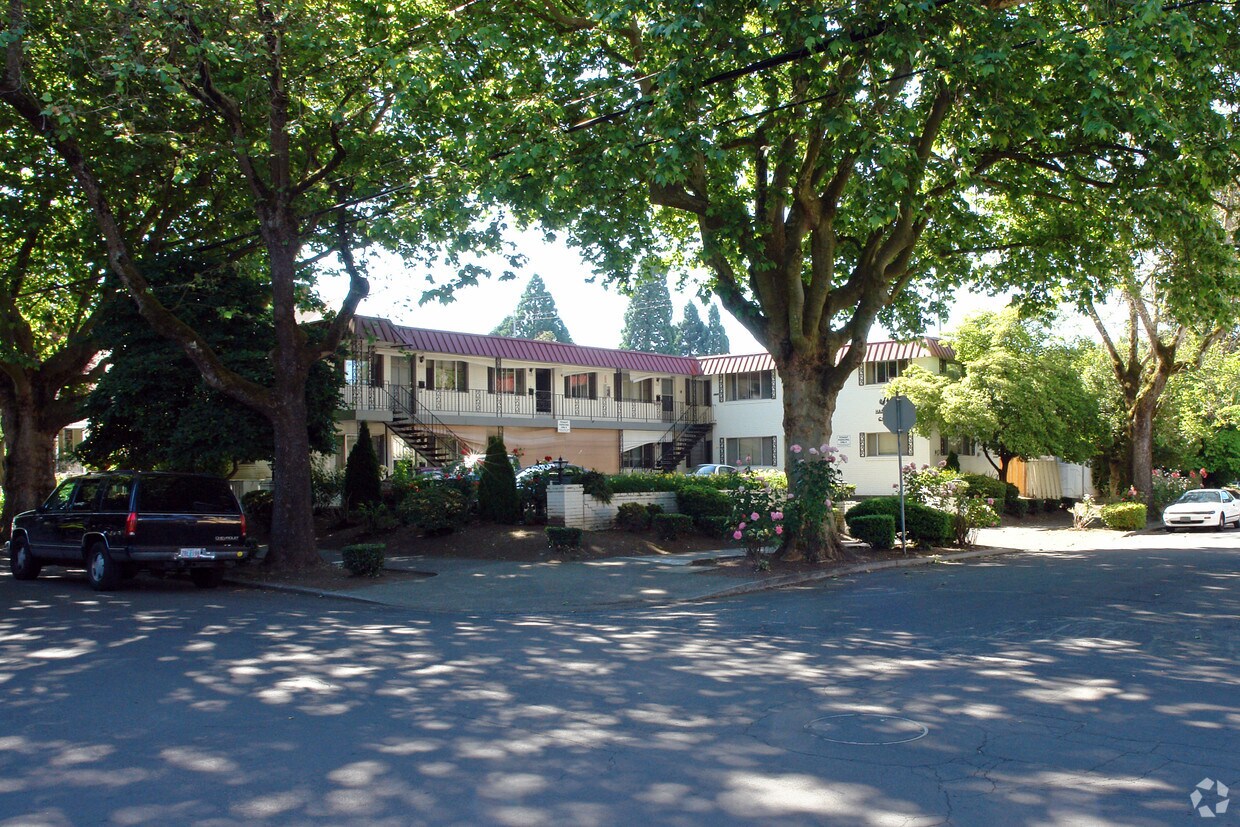 Foto principal - Hancock Court Apartments