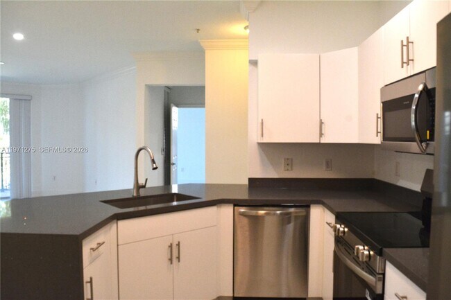 Building Photo - 4402 SW 160th Ave