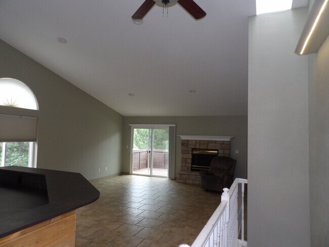 Foto del edificio - 1855 Smoke Ridge Dr