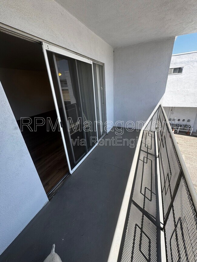 Building Photo - 11939 Albers St